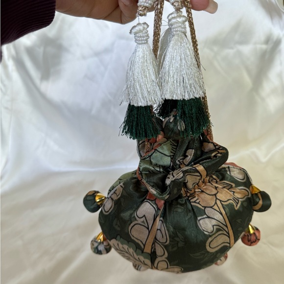Ozel Bohemian, printed green tassel bag - Picture 4 of 12